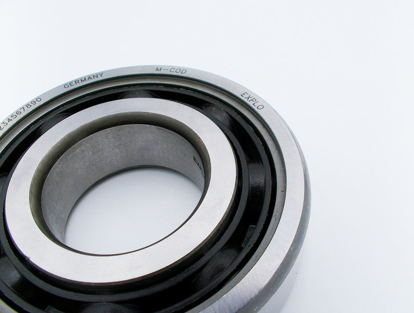 To prevent counterfeiting, the bearing giants are adopting SIC MARKING traceability solutions
